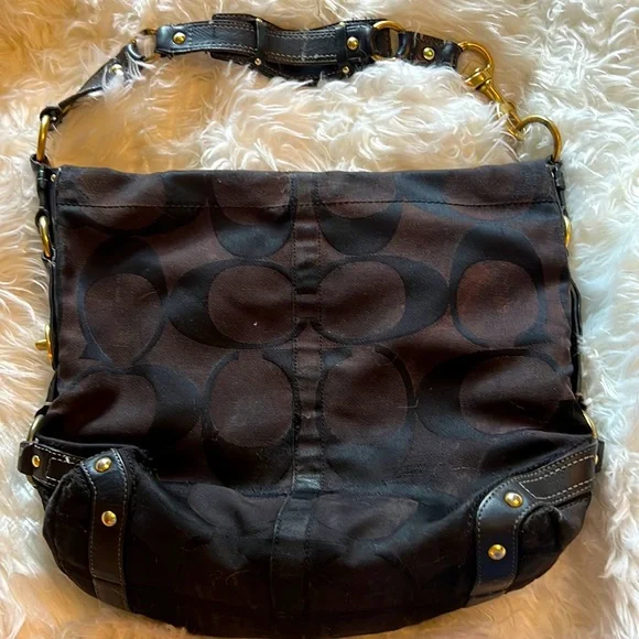 Coach vintage black well used shoulder bag - Picture 2 of 9